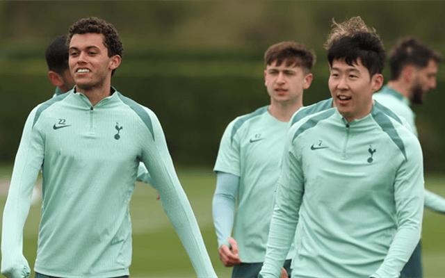 九游互动体验-关于国际比赛日体能课后，瓦伦西亚状态回暖备战荷甲，球迷炸锅，训练强度明显提升的信息