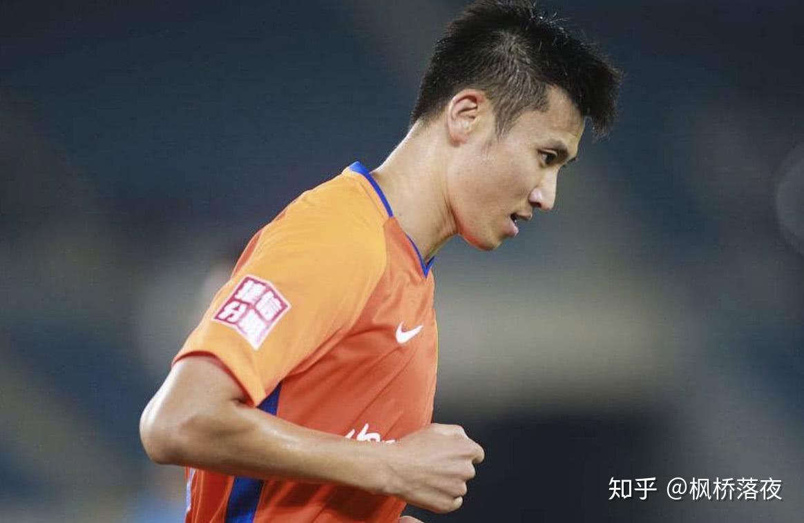 九游互动体验-包含新疆广汇训练开放日，关键时刻外线爆发引欢呼，中超在即，球探报告显示潜力的词条