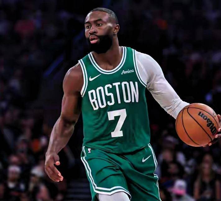 九游游戏中心-包含风云突变!波士顿凯尔特人今晚调整名单,NBA常规赛版图或变,目标明确,资深球员宣示担当的词条